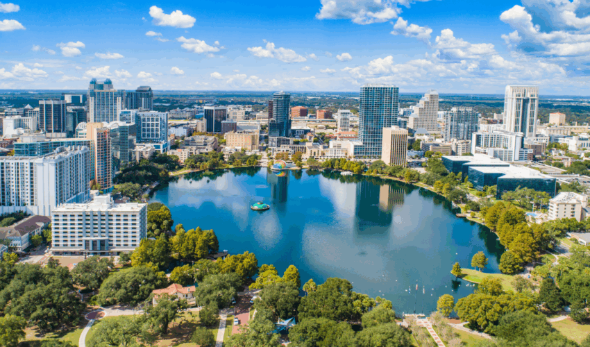 Morar-Eua-SG-Global-Group-Estados Unidos-quais-as-cidades-com-mais-brasileiros principais cidades com grandes comunidades de brasileiros, como Orlando, Miami, Boston e Newark.